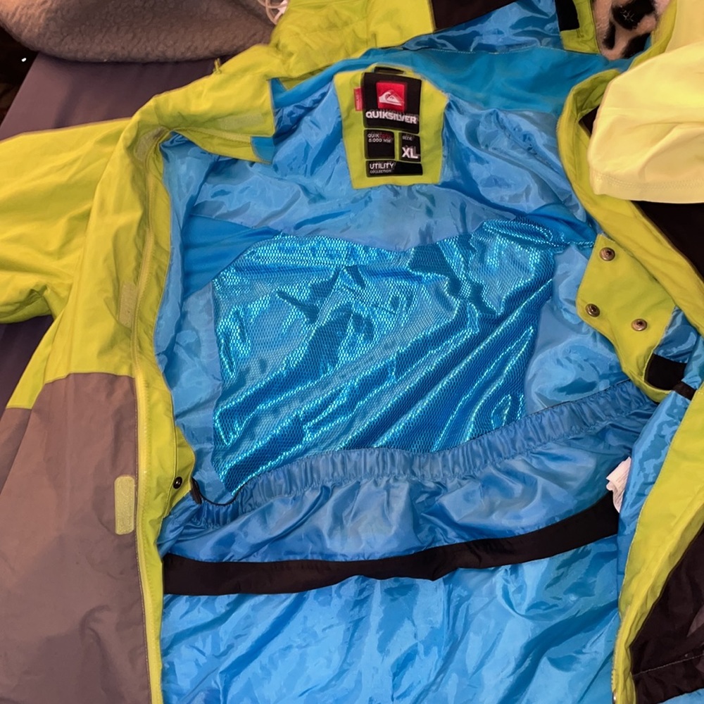 Quicksilver Ski Jacket - image 4